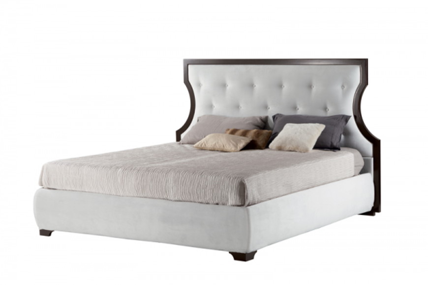 Picture of BED ROYALE HEADBOARD